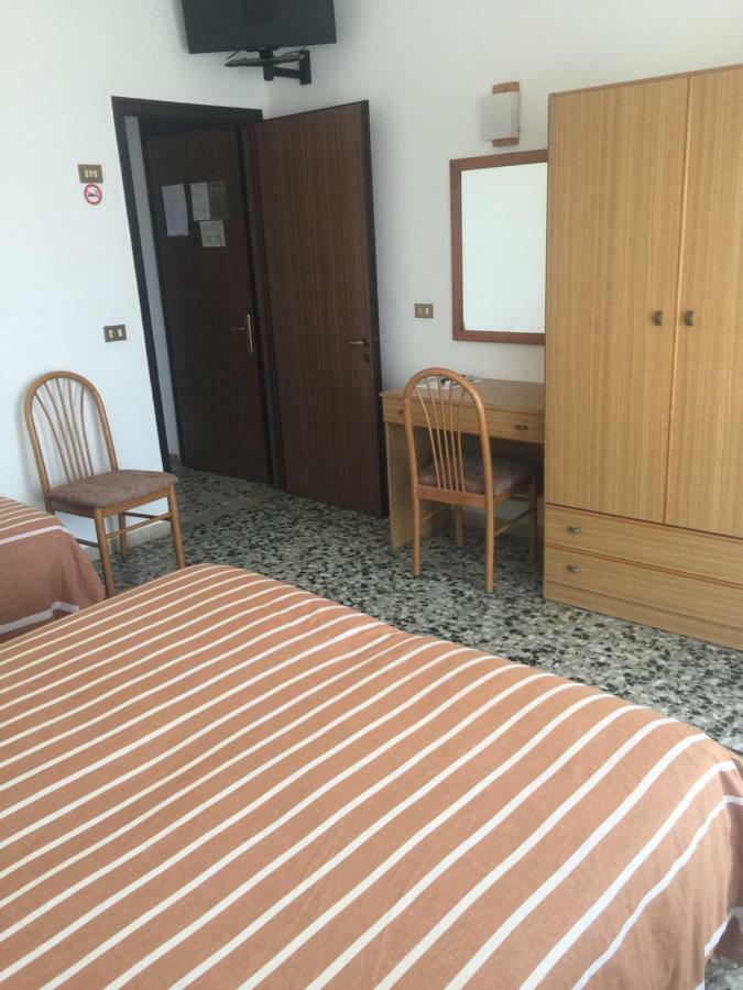 Hotel Margherita ซอตโตมารีนา ภายนอก รูปภาพ